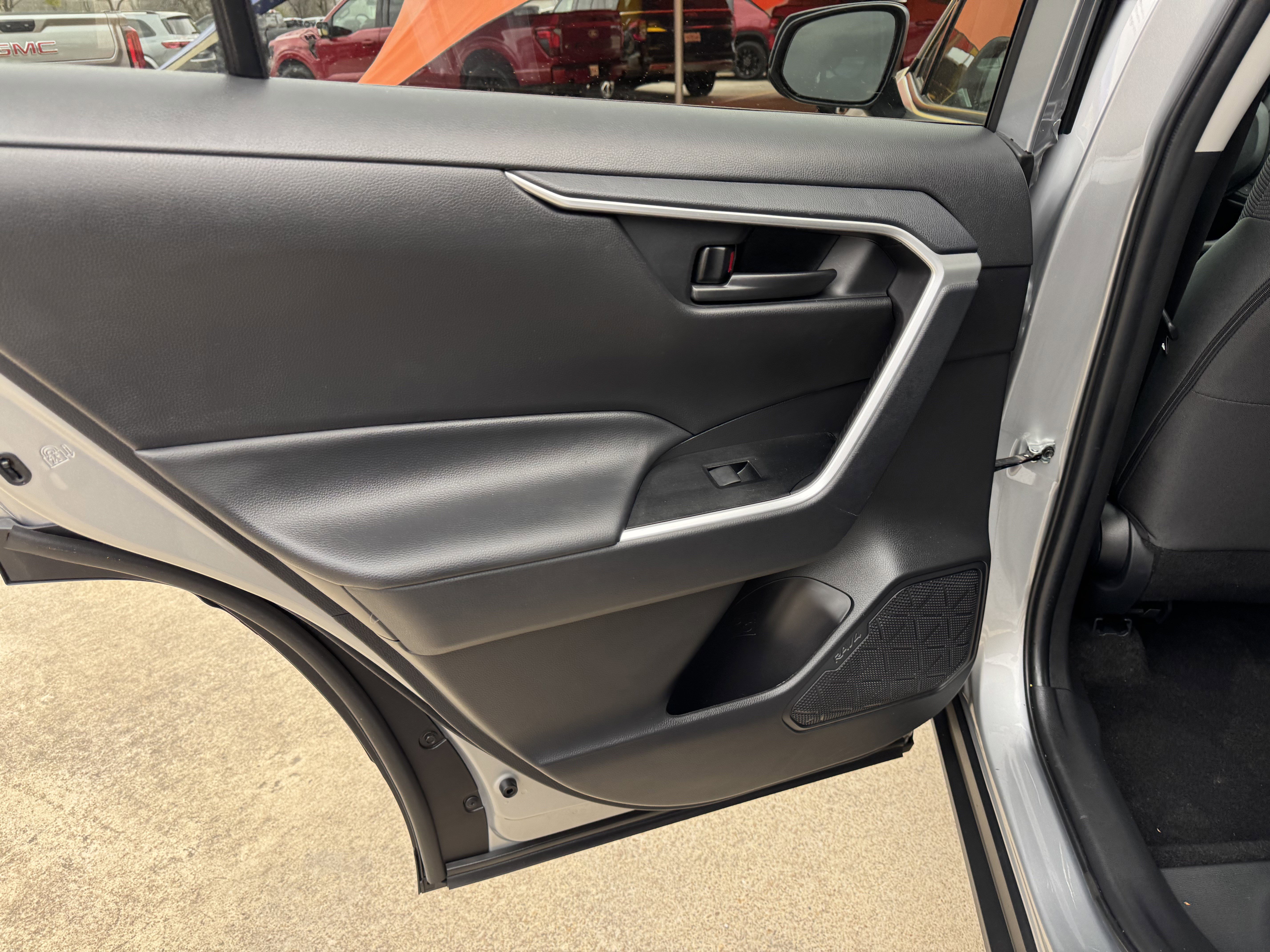 Used 2025 Toyota RAV4 LE image 15