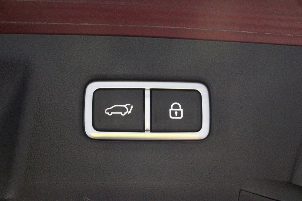 Used 2023 Kia Sorento SX image 21