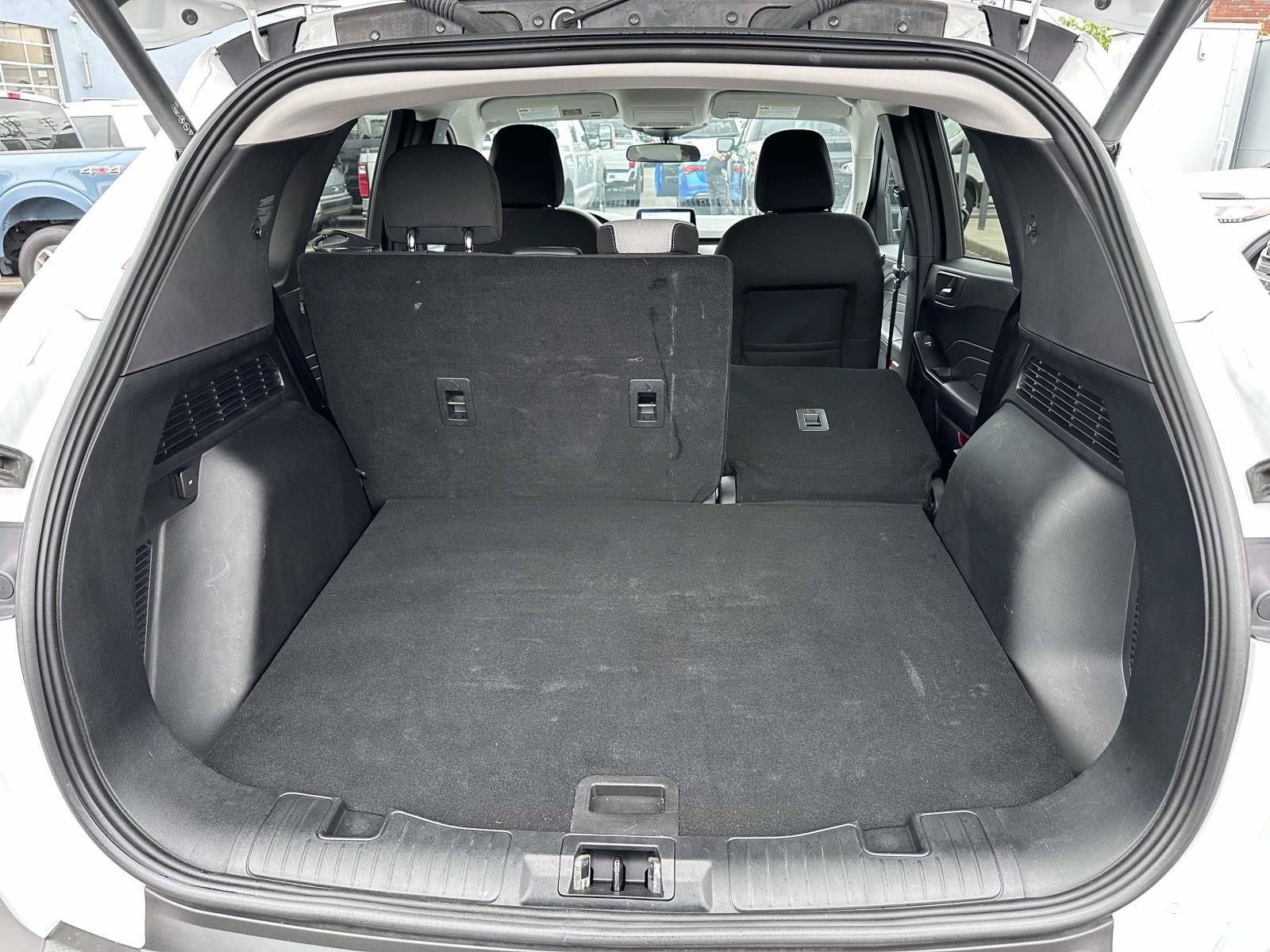 Certified 2024 Ford Escape Active AWD/4WD image 8