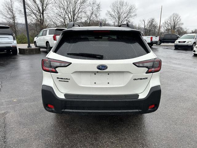 Used 2025 Subaru Outback Onyx Edition image 3