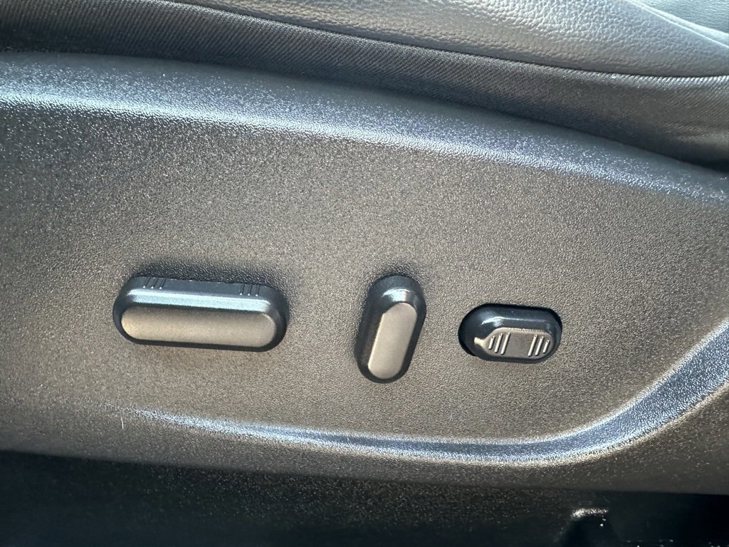 Certified 2019 Ford Escape SEL image 22