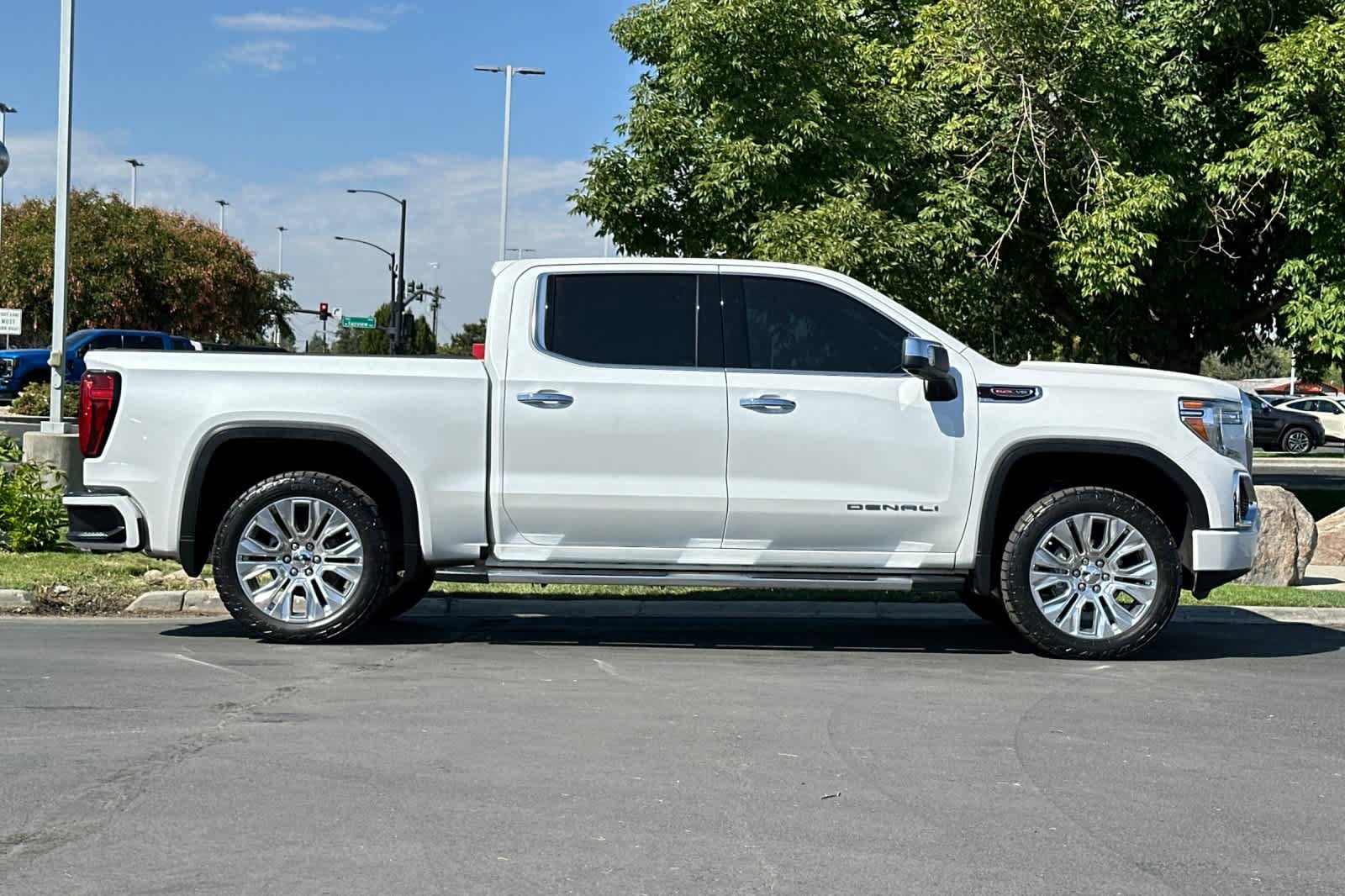 Used 2020 GMC Sierra 1500 Denali w/ Denali Premium Package AWD/4WD image 8