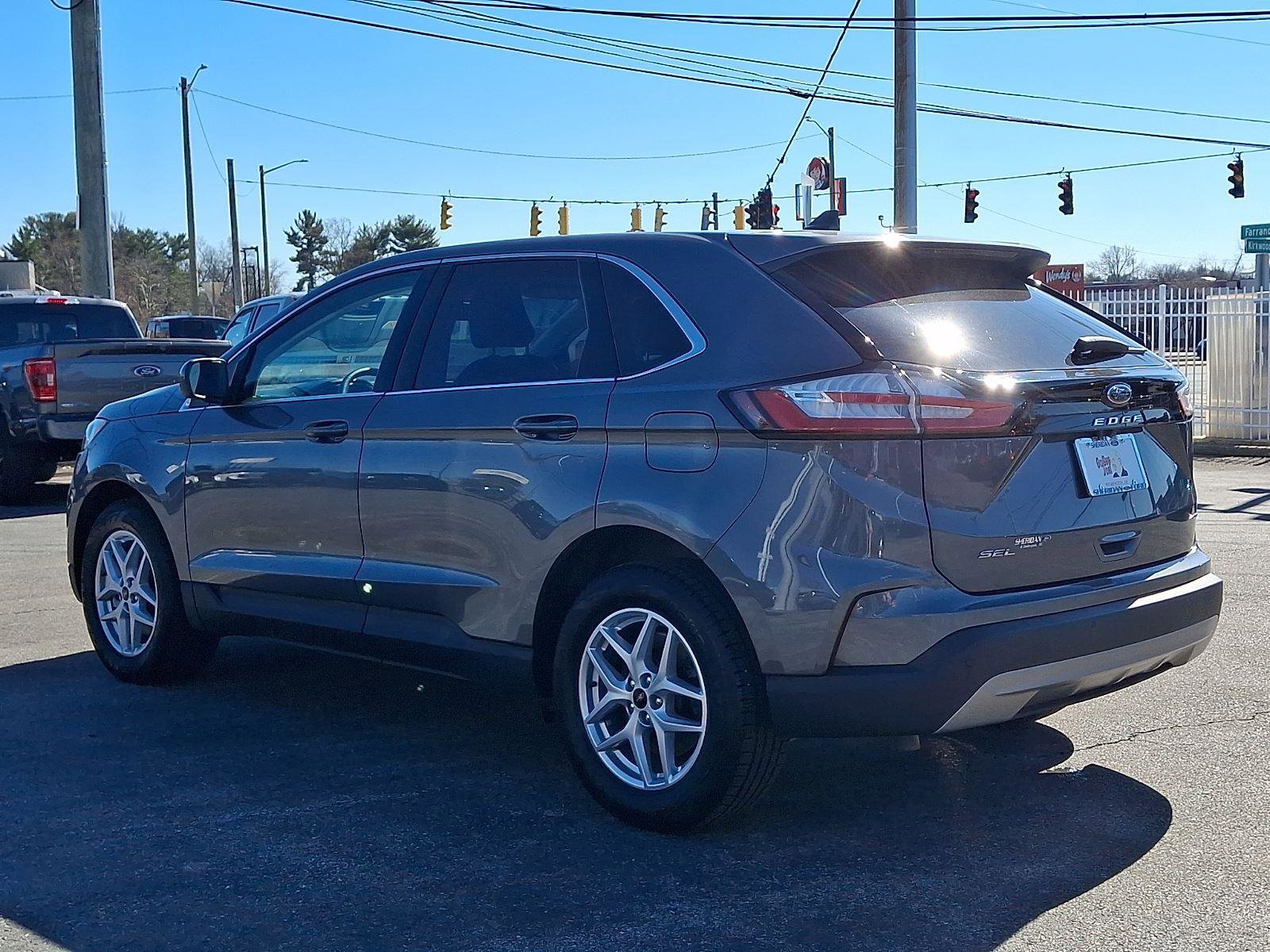 Certified 2023 Ford Edge SEL w/ Convenience Package image 4