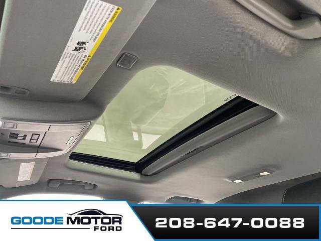 Used 2018 GMC Sierra 1500 SLT w/ SLT Premium Package image 18