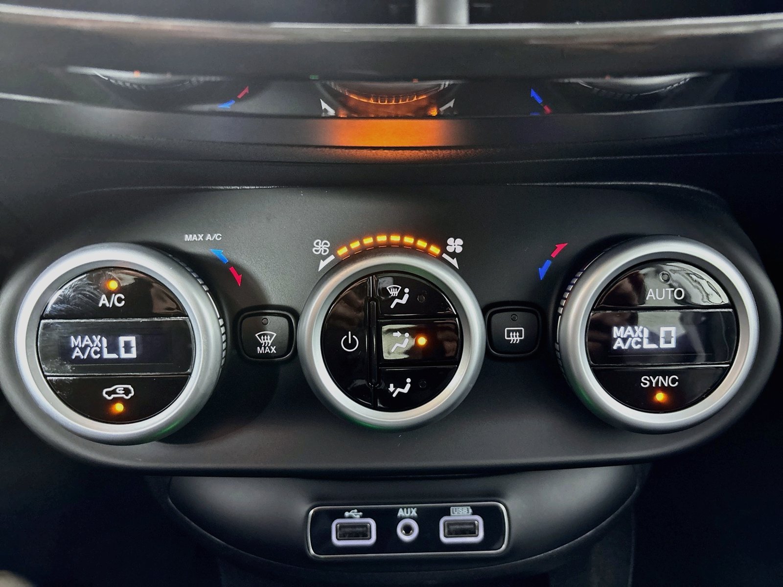 Used 2018 FIAT 500X Trekking FWD image 16