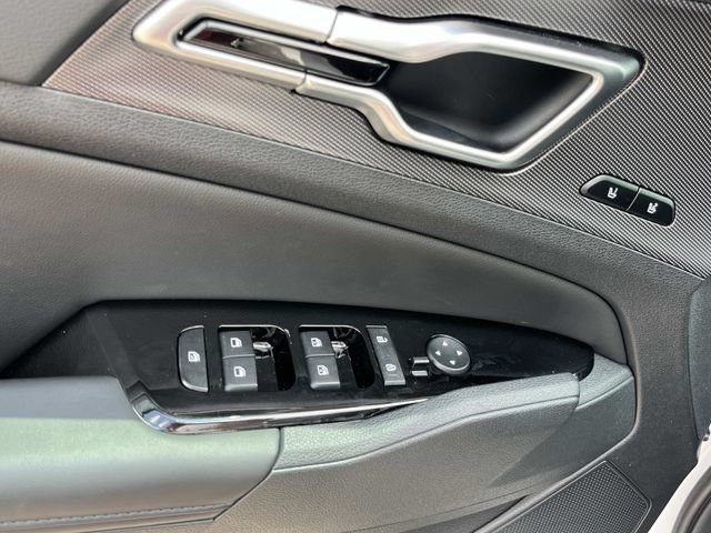 Used 2025 Kia Sportage SX FWD image 33