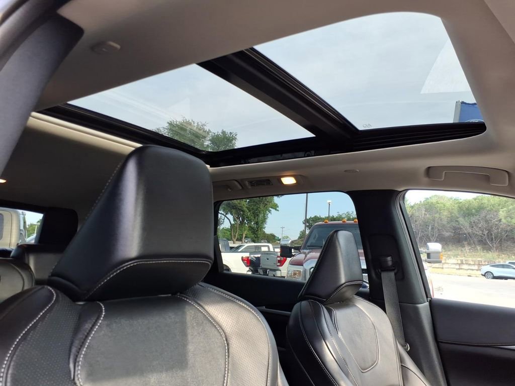 Used 2025 INFINITI QX60 Pure FWD image 8