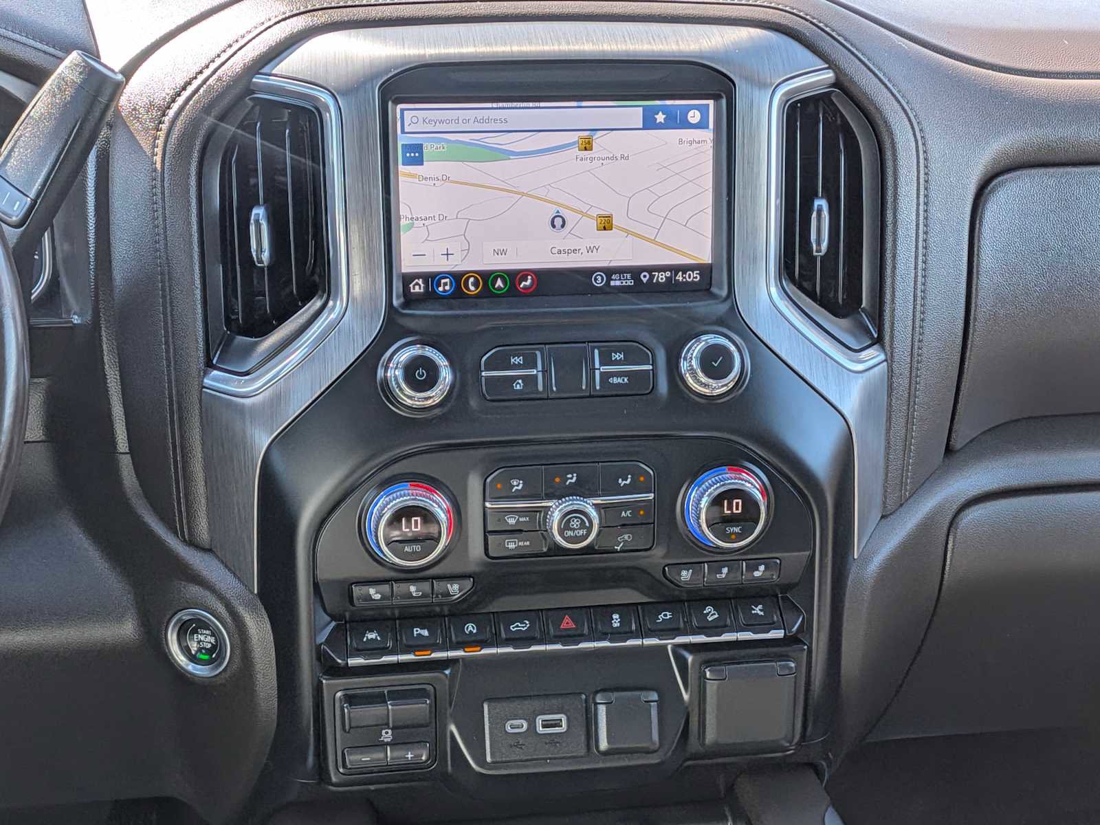 Used 2020 GMC Sierra 1500 Denali w/ Denali Ultimate Package AWD/4WD image 29