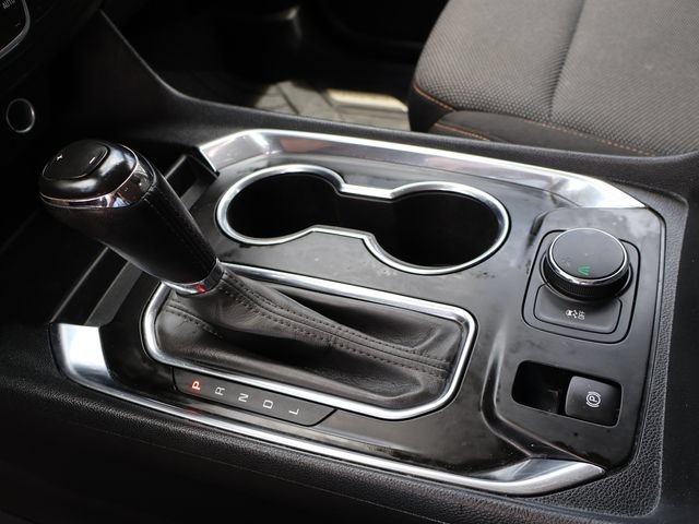 Used 2020 Chevrolet Traverse LT FWD image 32