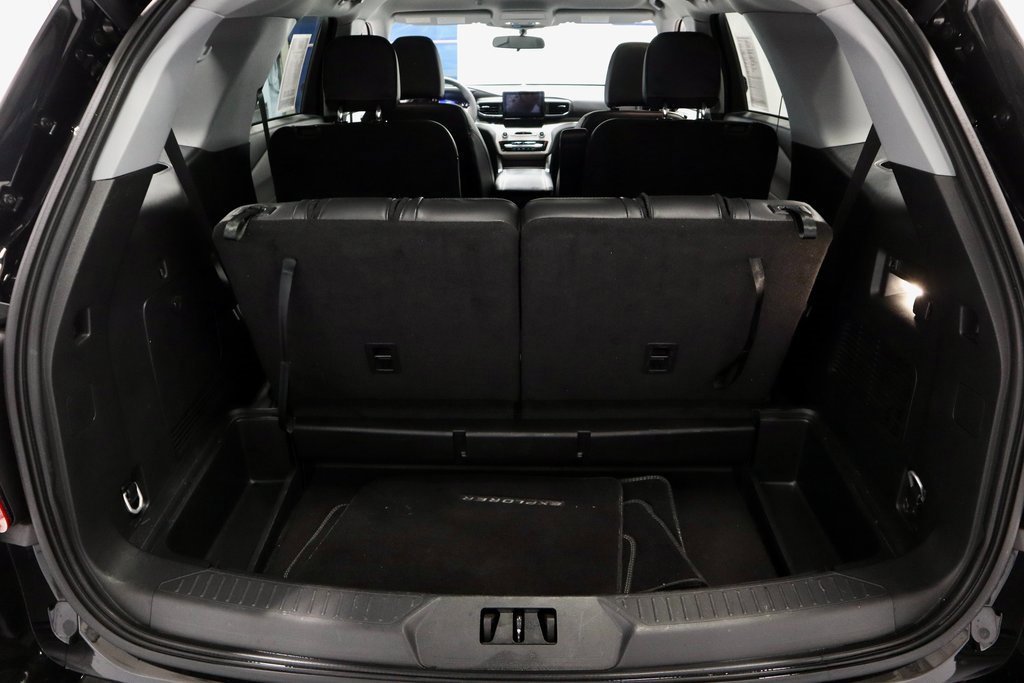 Certified 2023 Ford Explorer XLT w/ Equipment Group 202A image 15