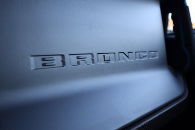Certified 2022 Ford Bronco Outer Banks w/ Sasquatch Package AWD/4WD image 25
