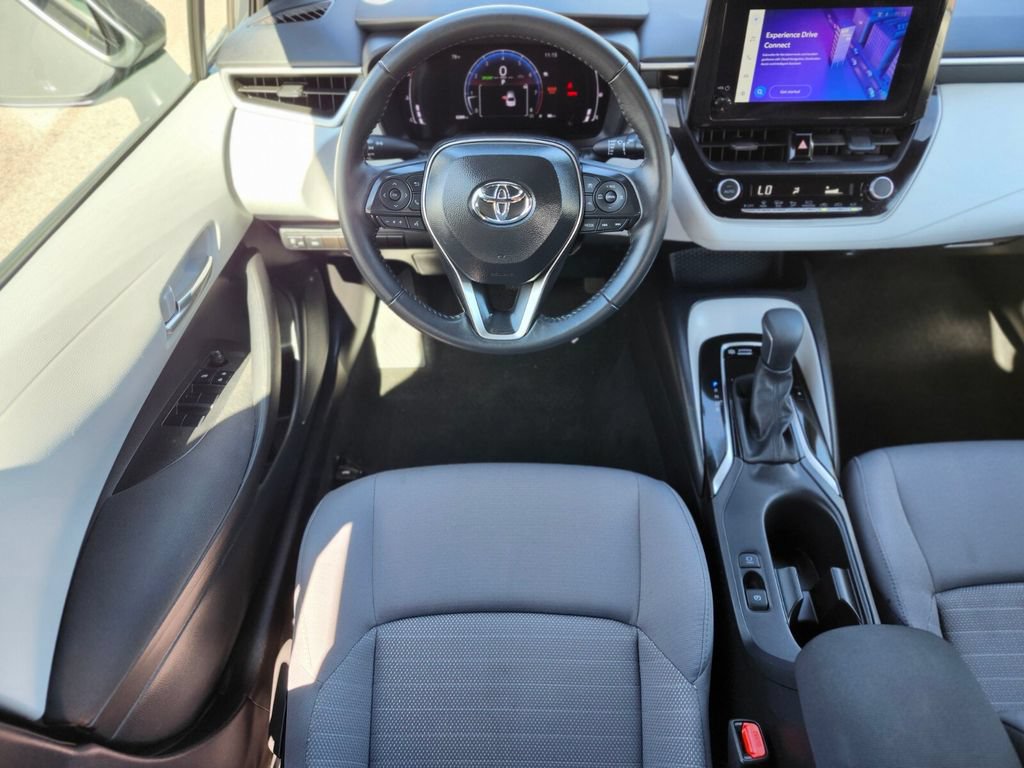 Used 2026 Toyota Corolla SE FWD image 13