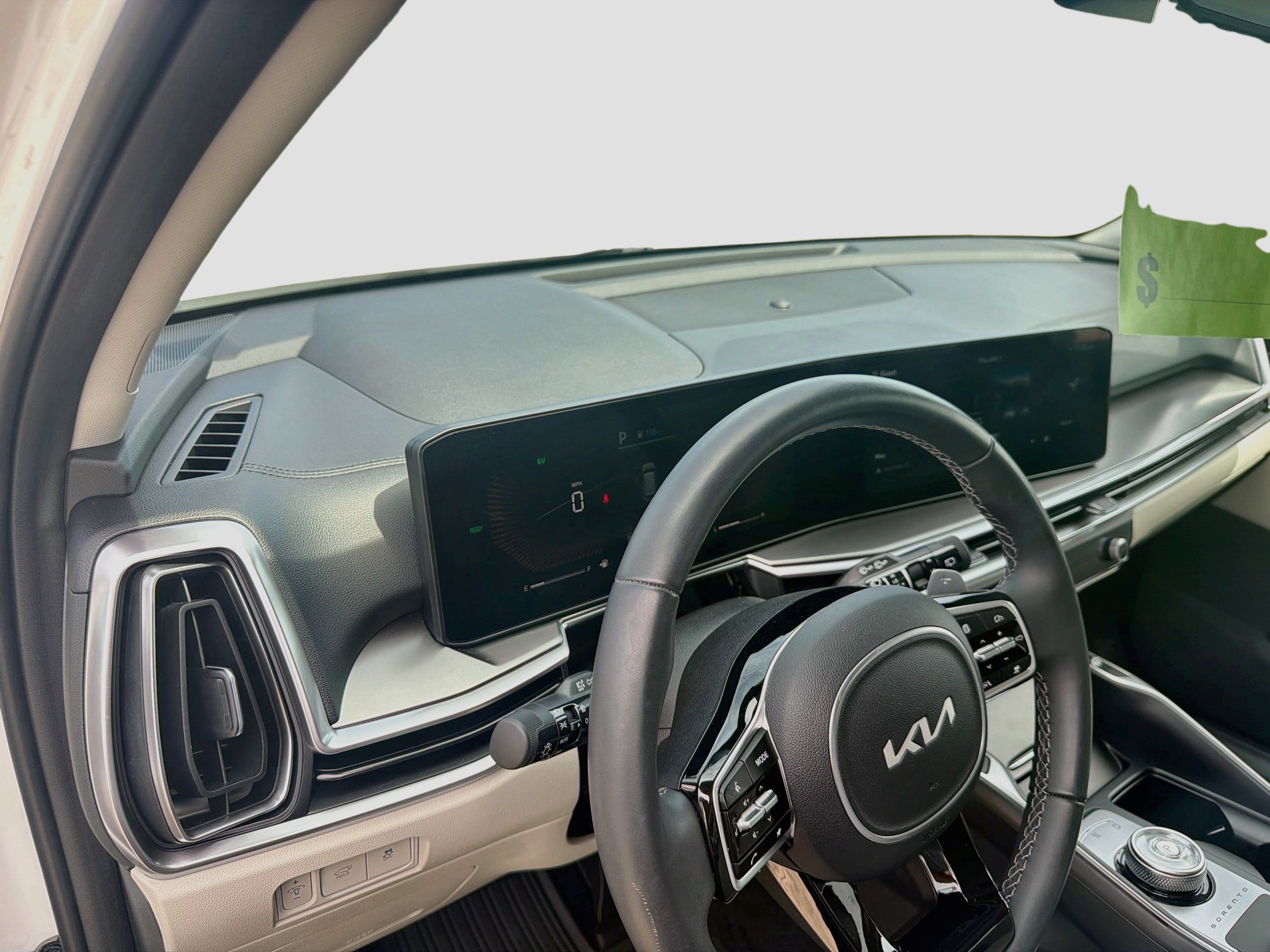 Used 2025 Kia Sorento EX w/ EX Panoramic Sunroof Package FWD image 12