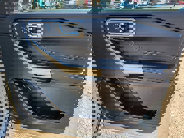 Certified 2023 Ford Explorer XLT w/ Equipment Group 202A image 25