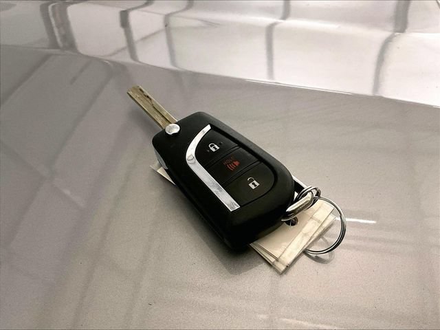 Used 2019 Toyota RAV4 LE w/ All Weather Liner Package AWD/4WD image 9
