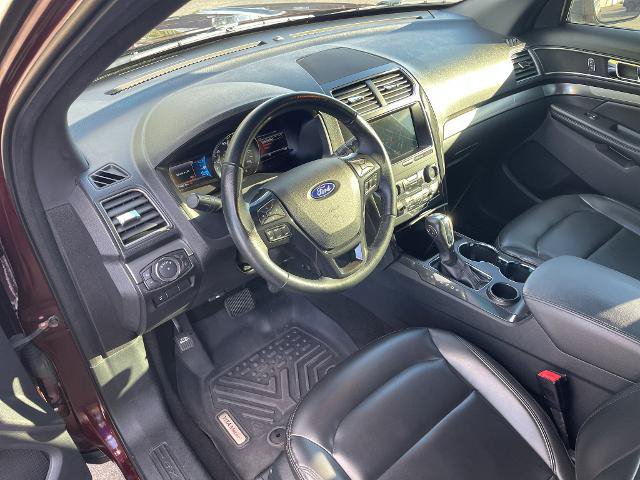 Certified 2019 Ford Explorer XLT w/ Equipment Group 202A FWD image 10