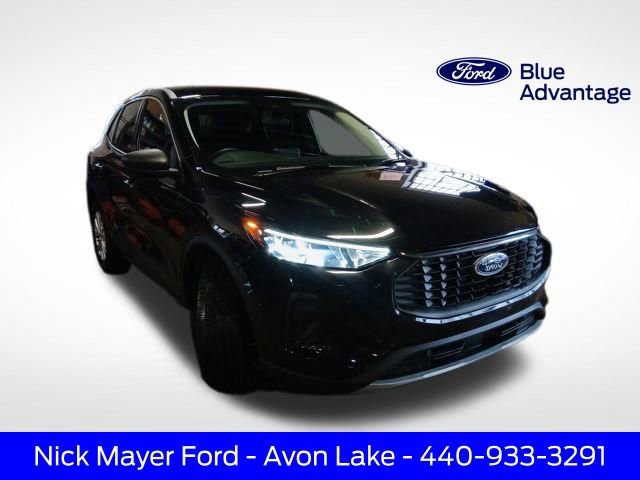 Certified 2024 Ford Escape Active AWD/4WD image 1