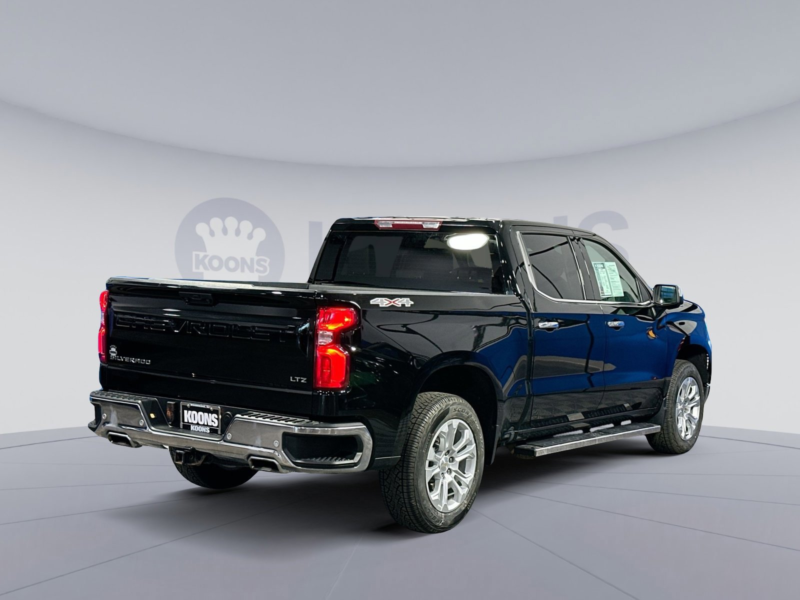 Used 2023 Chevrolet Silverado 1500 LTZ image 5