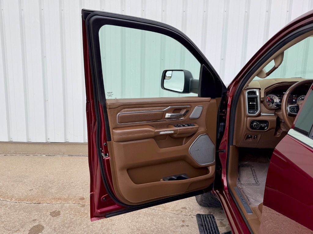 Used 2021 RAM 1500 Limited AWD/4WD image 14