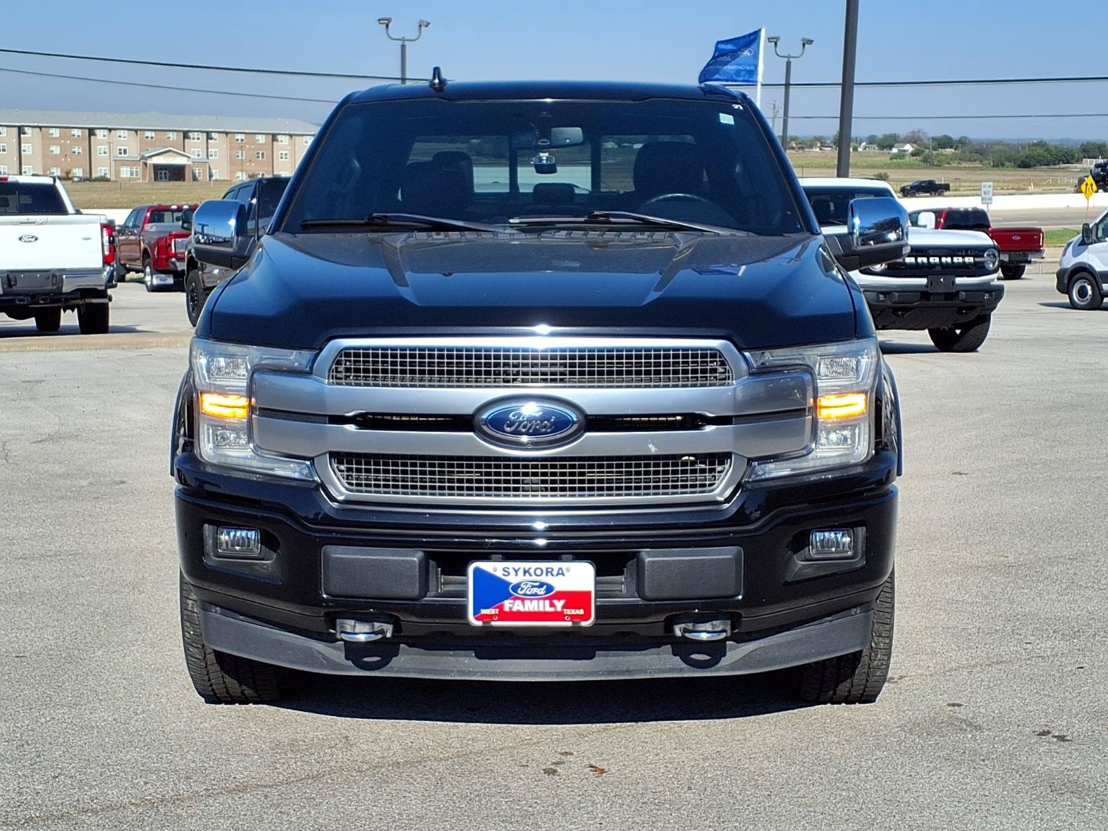 Certified 2020 Ford F150 Platinum w/ Equipment Group 701A Luxury AWD/4WD image 2