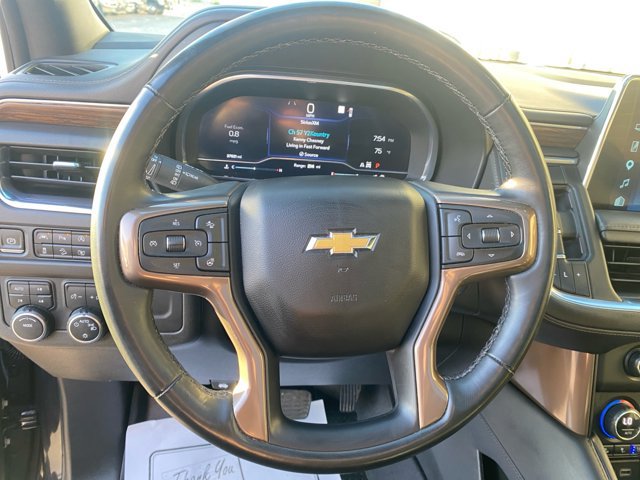 Used 2023 Chevrolet Suburban High Country w/ Premium Package 2 AWD/4WD image 9
