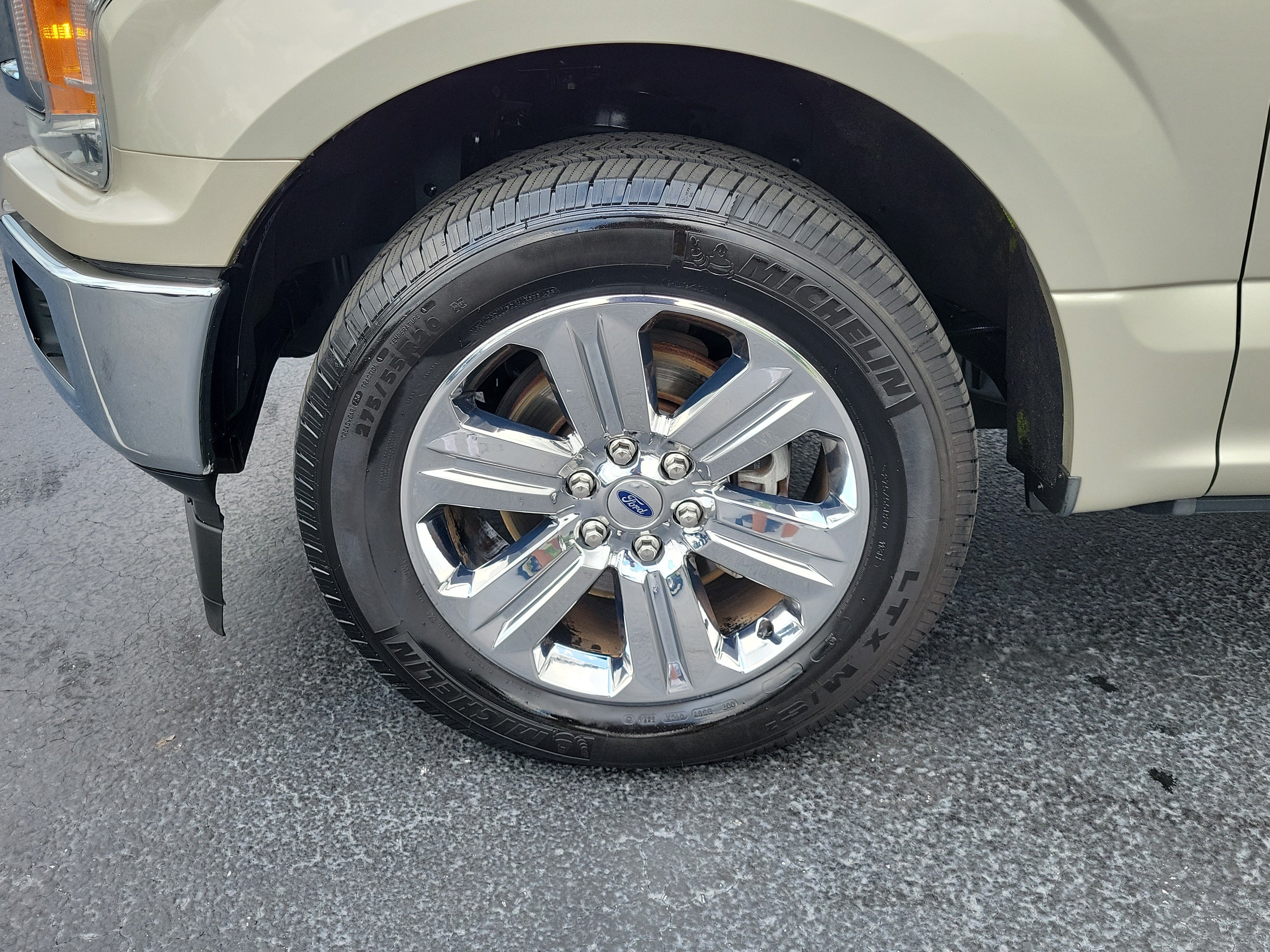 Certified 2018 Ford F150 XLT w/ Equipment Group 302A Luxury RWD image 5