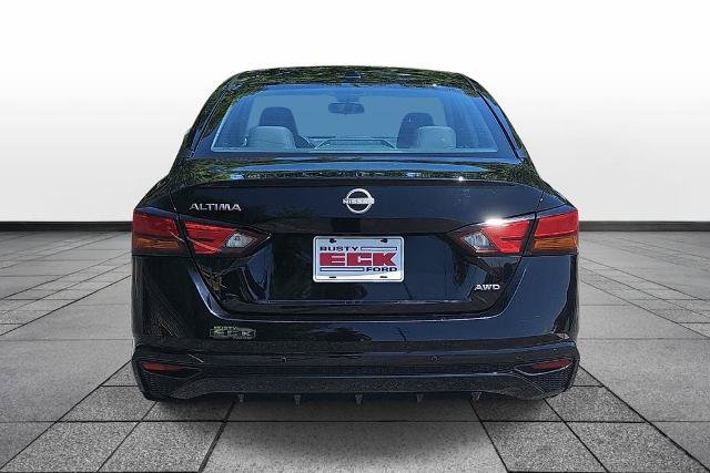 Used 2025 Nissan Altima 2.5 SV AWD/4WD image 6