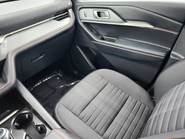 Certified 2025 Ford Explorer ST-Line w/ Premium Package AWD/4WD image 15