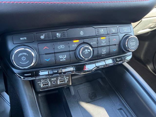 Used 2024 Dodge Durango R/T w/ Tow 'N Go Package AWD/4WD image 35