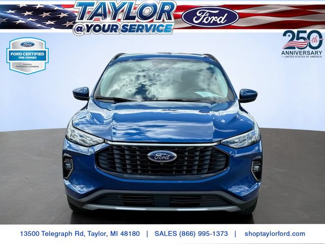 Certified 2023 Ford Escape Platinum AWD/4WD image 2