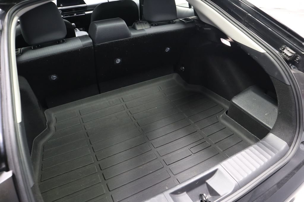 Used 2024 Toyota Prius LE image 17