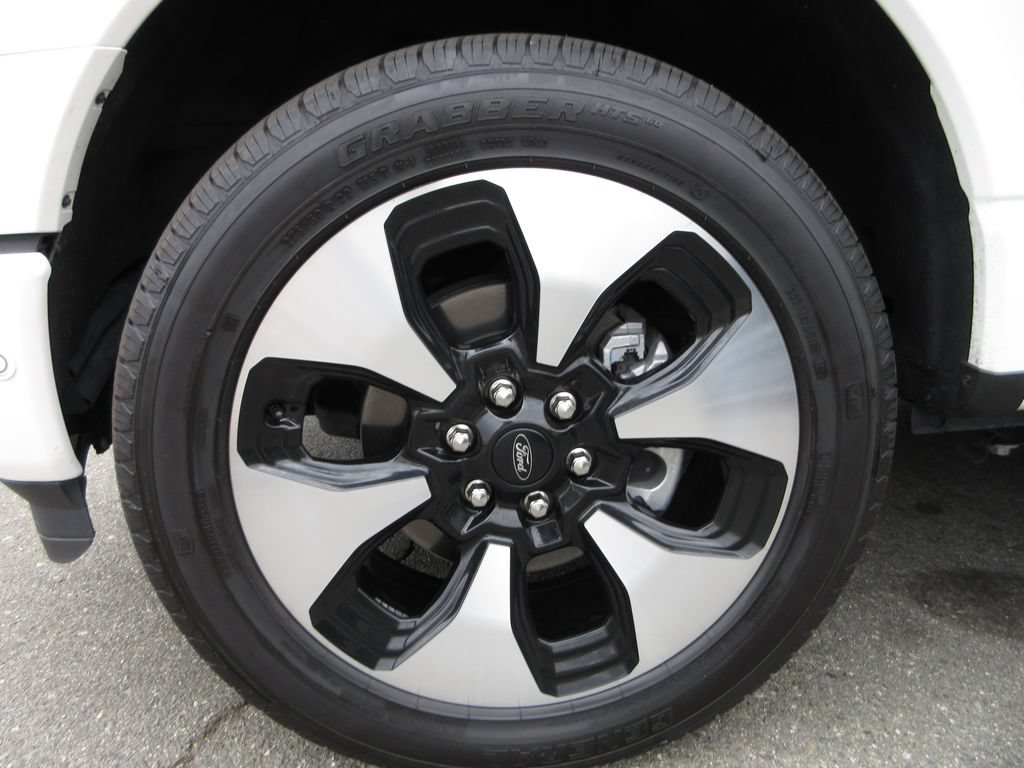 Certified 2023 Ford F150 Lightning Platinum AWD/4WD image 5