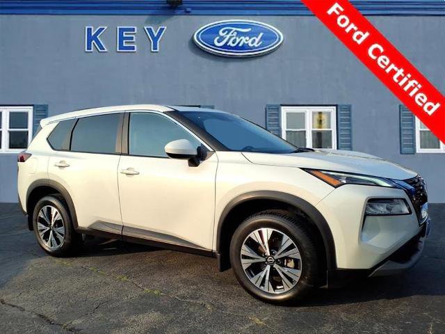 Used 2023 Nissan Rogue SV image 1