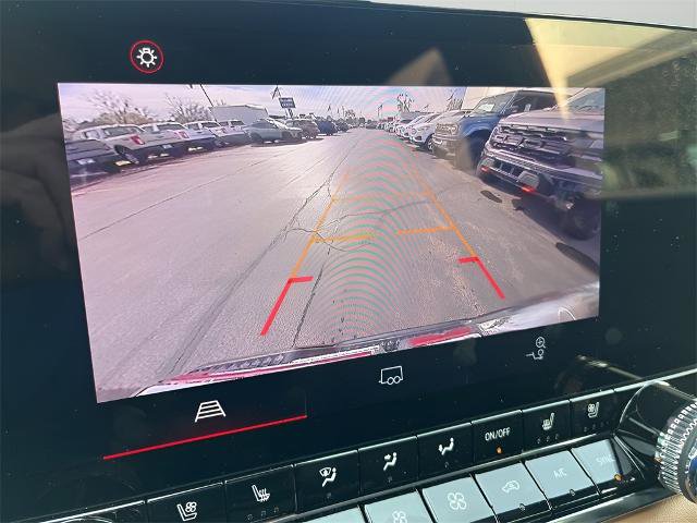 Used 2023 GMC Canyon AT4 w/ AT4 Premium Package image 32