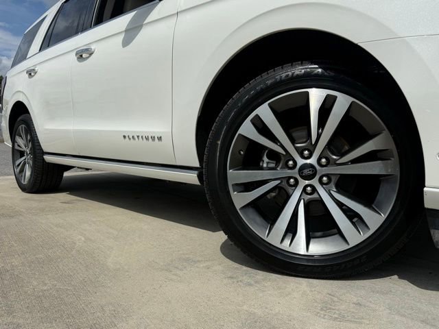 Certified 2021 Ford Expedition Platinum AWD/4WD image 3