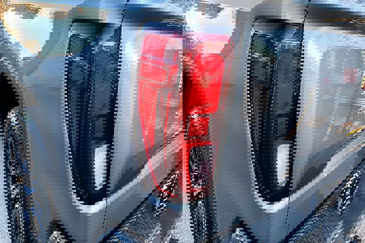 Used 2021 GMC Sierra 1500 Elevation image 28