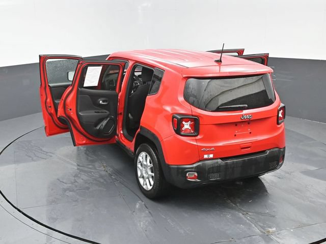 Used 2023 Jeep Renegade Latitude AWD/4WD image 23