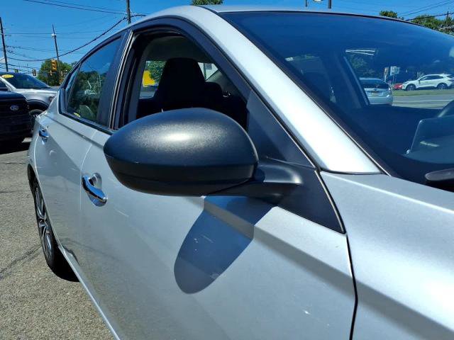 Used 2024 Nissan Altima 2.5 SV FWD image 12