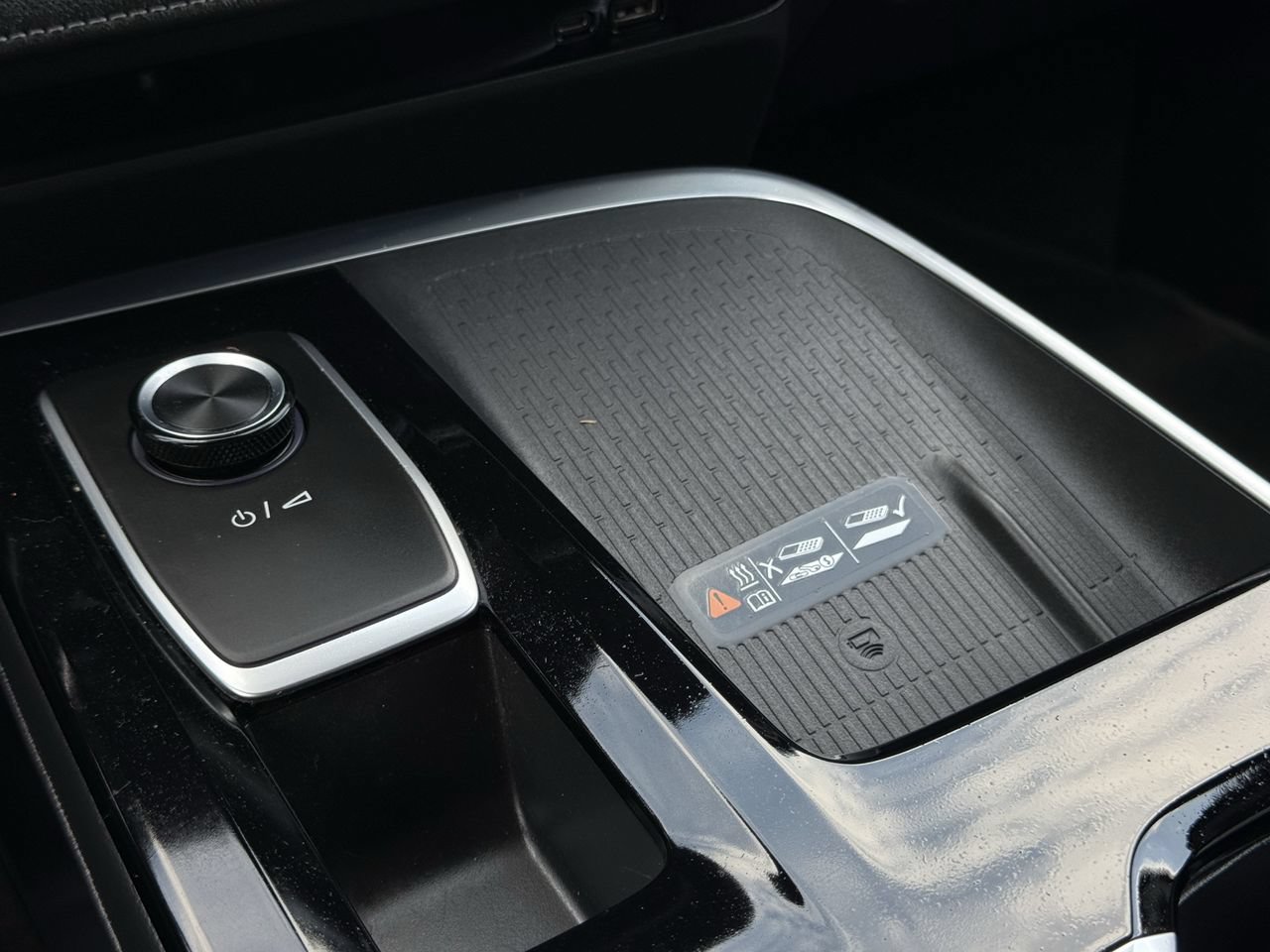 Used 2025 Buick Enclave Preferred w/ Power Package FWD image 20