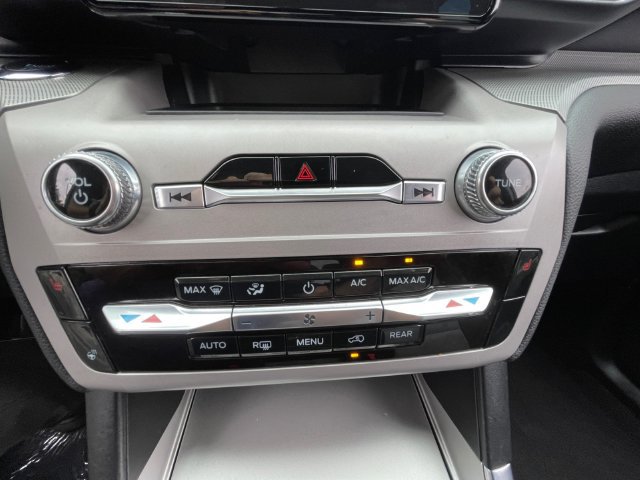 Certified 2023 Ford Explorer XLT w/ Equipment Group 202A AWD/4WD image 22