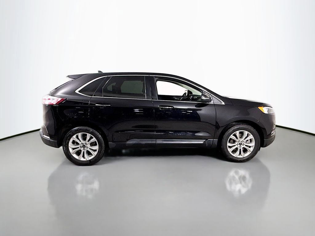 Certified 2024 Ford Edge Titanium image 6