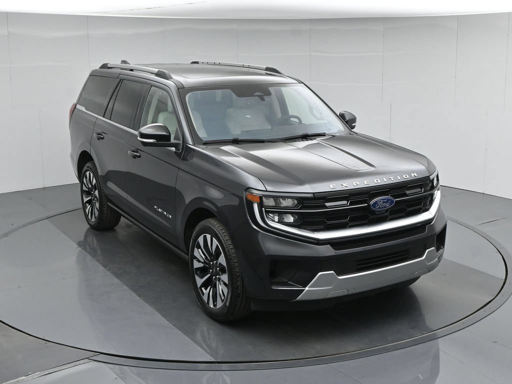 Certified 2025 Ford Expedition Platinum w/ Driver's Package AWD/4WD image 44