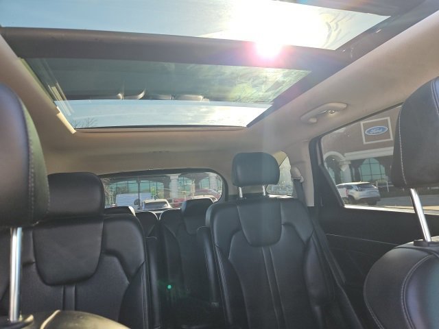 Used 2023 Kia Sorento SX image 14