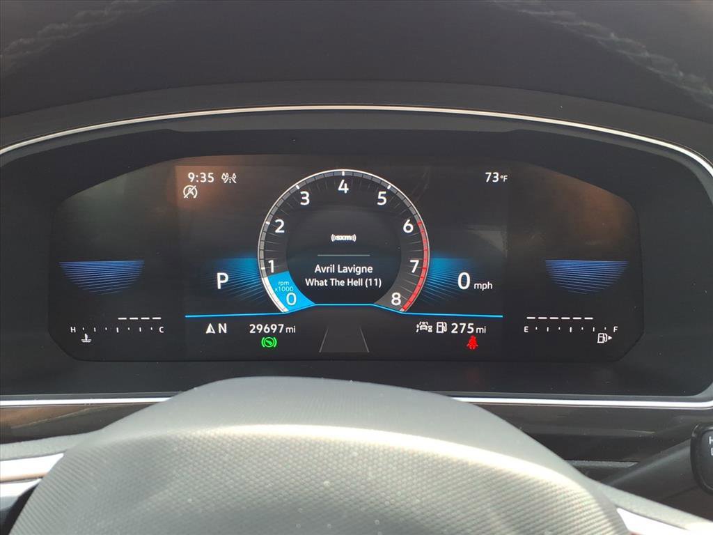 Used 2024 Volkswagen Tiguan SE R-Line image 24