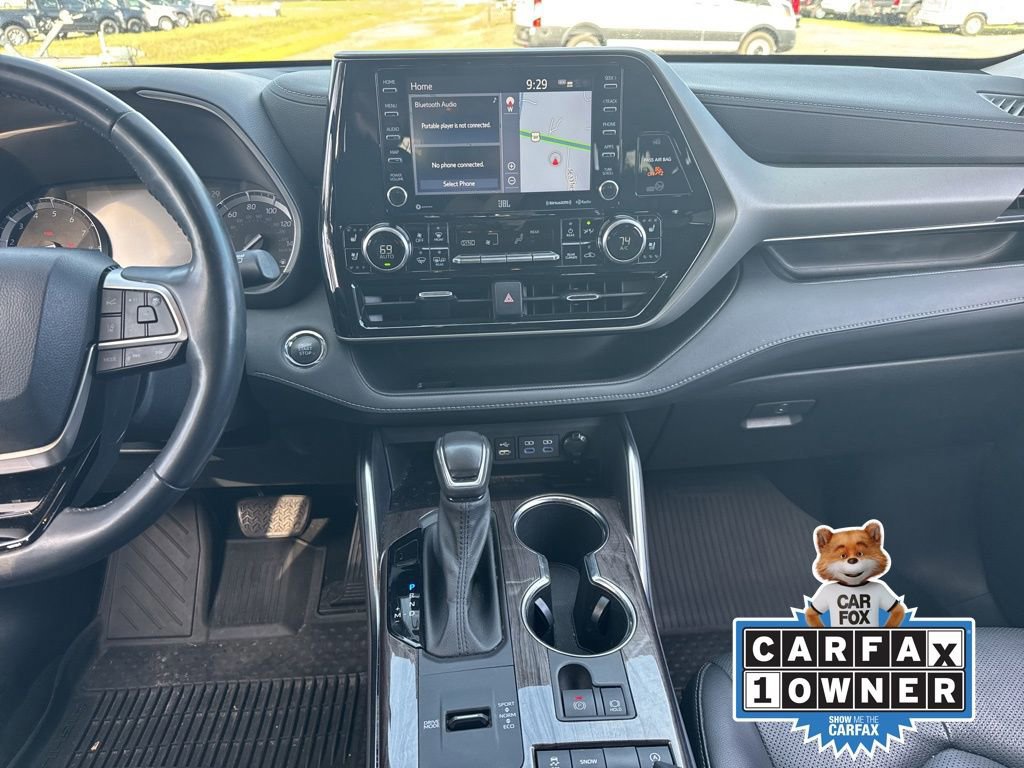 Used 2022 Toyota Highlander Limited image 13