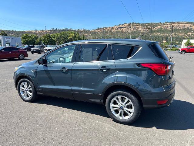 Certified 2019 Ford Escape SE FWD image 11