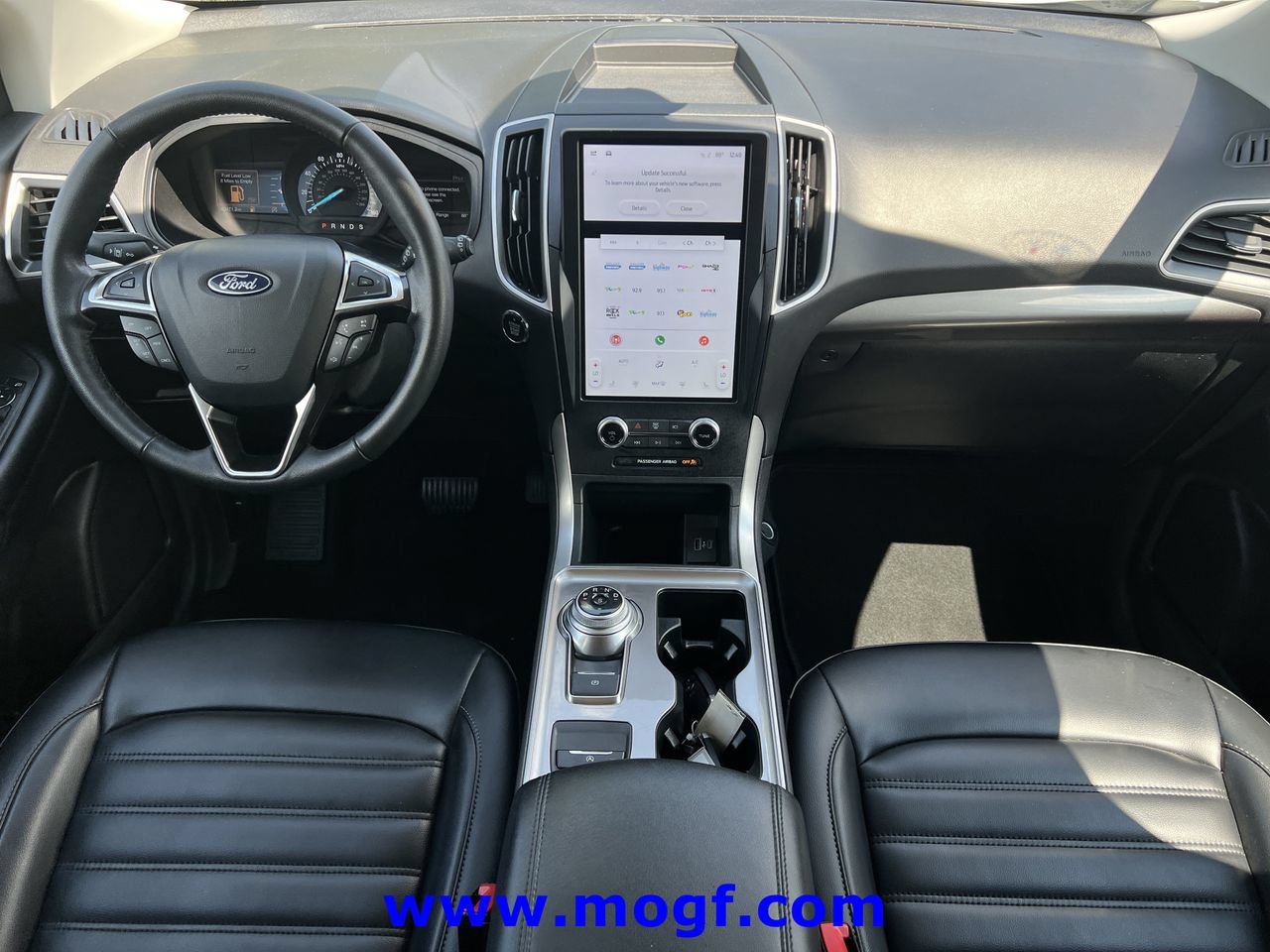 Certified 2024 Ford Edge SEL AWD/4WD image 5