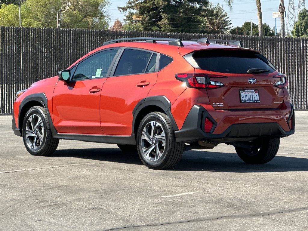 Used 2024 Subaru Crosstrek 2.0i Premium AWD/4WD image 3