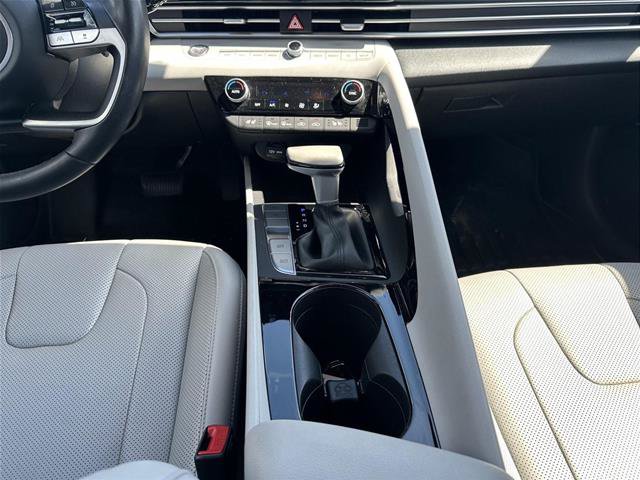 Used 2023 Hyundai Elantra Limited FWD image 26