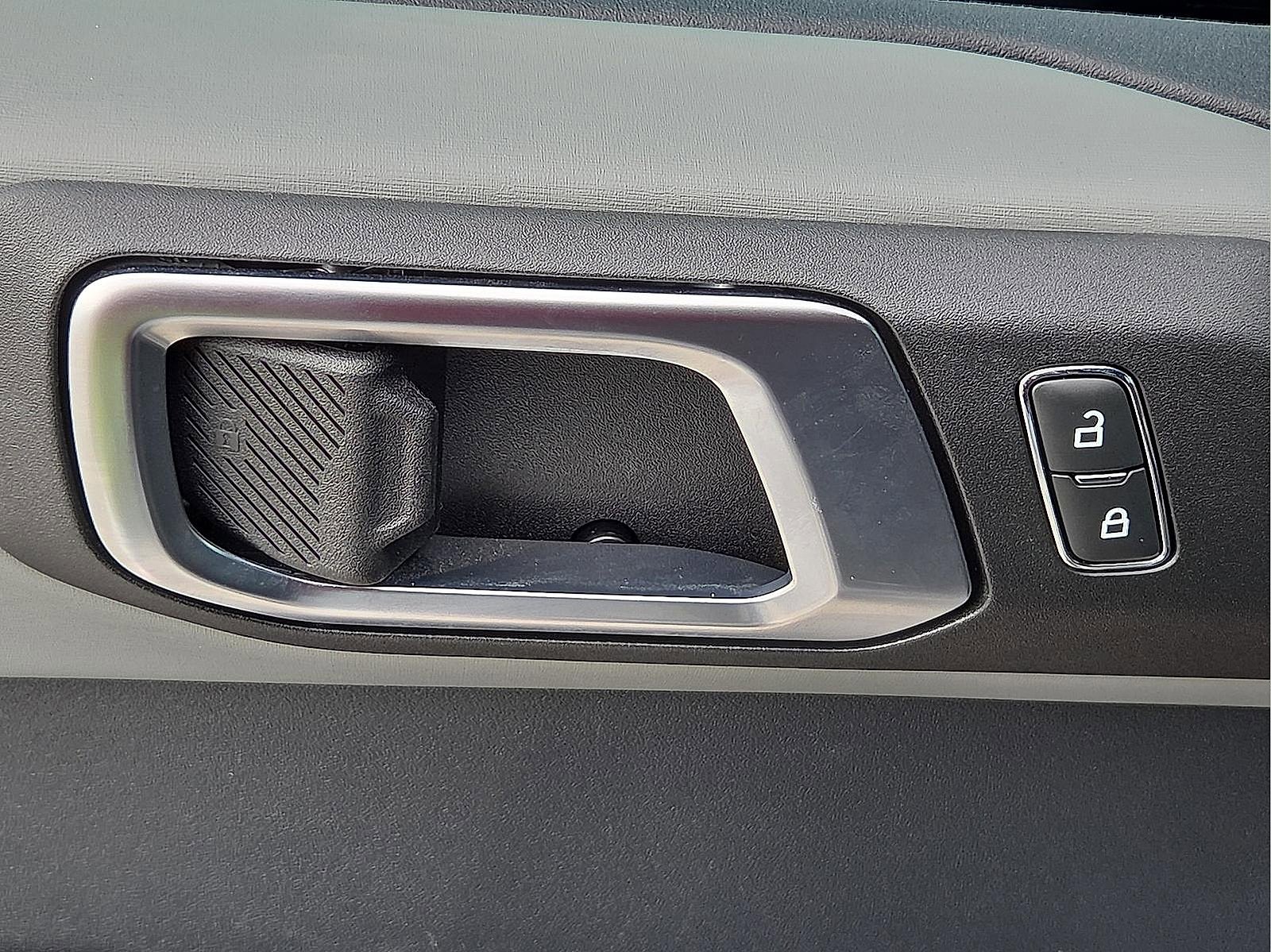 Certified 2023 Ford Bronco Badlands image 13